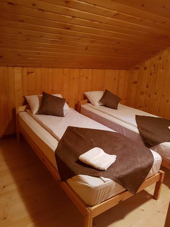 Cabana Sarmis Costesti Exterior photo